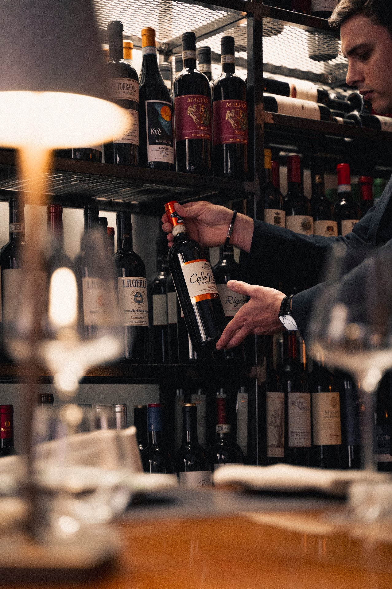 Selezione vini in cantina